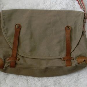 fatface messenger bag